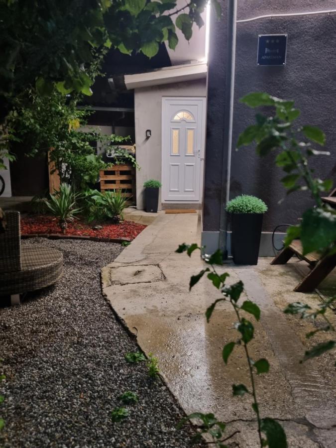 Apartman Migliore Sesvete Exterior foto